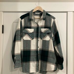 SOLD Green & White Shacket | Medium | BeachLunchLounge